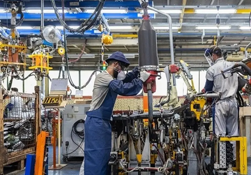 دانشگاهیان و نمایندگان مجلس بحران صنعت خودرو را زیر ذره‌بین بردند!