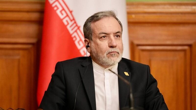 عراقچی: ایران در پاسخ قاطع تردید نمی‌کند