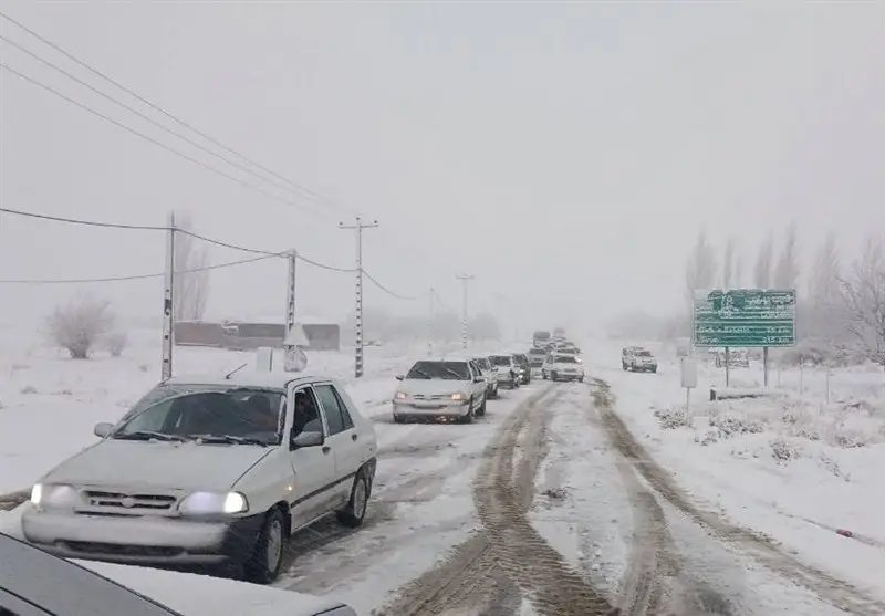 تداوم بارش‌های شدید و رعد و برق در کشور؛ کدام مناطق درگیر برف و باران می‌شوند؟