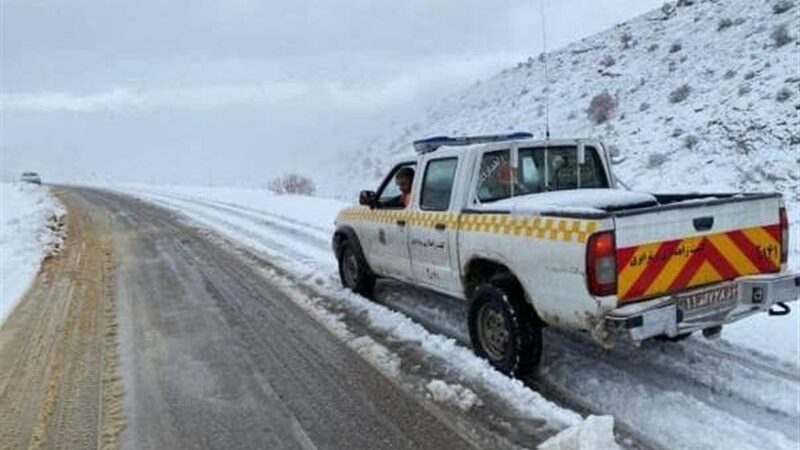 تمام محورهای اصلی اصفهان باز ماند؛ برف‌روبی گسترده در 10 هزار کیلومتر جاده!