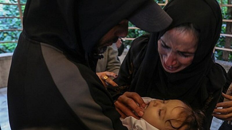 فاجعه در مدرسه آوارگان غزه؛ اکثر شهدای حمله صهیونیست‌ها کودکان بی‌گناه هستند