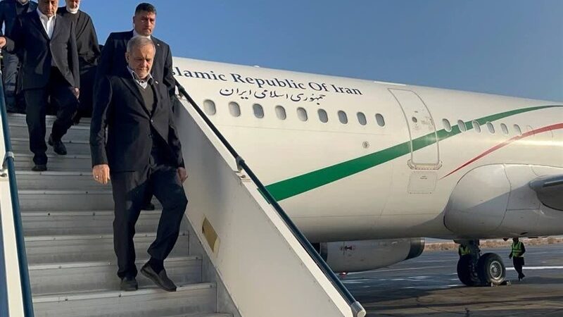 سفر پرحاشیه پزشکیان به بیرجند؛ چرا خبرنگاران دعوت نشدند و واکنش جالب رئیس جمهور به گل نرگس؟