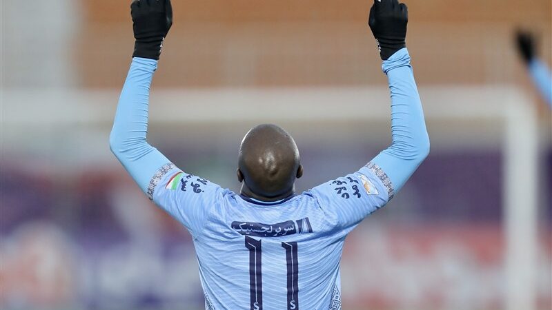 درخشش رنی در لیگ ایران؛ مهاجم اکوادوری از رفتار گرم ایرانی‌ها شگفت‌زده شد!