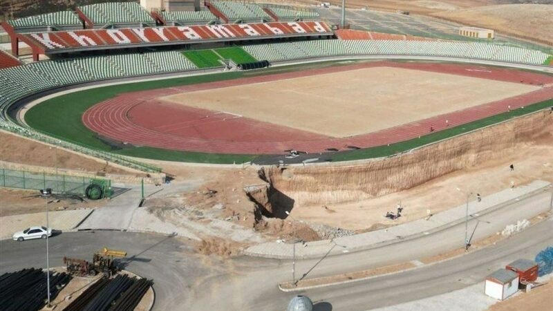 تسریع در احداث مسیرهای دسترسی ورزشگاه لرآرنا