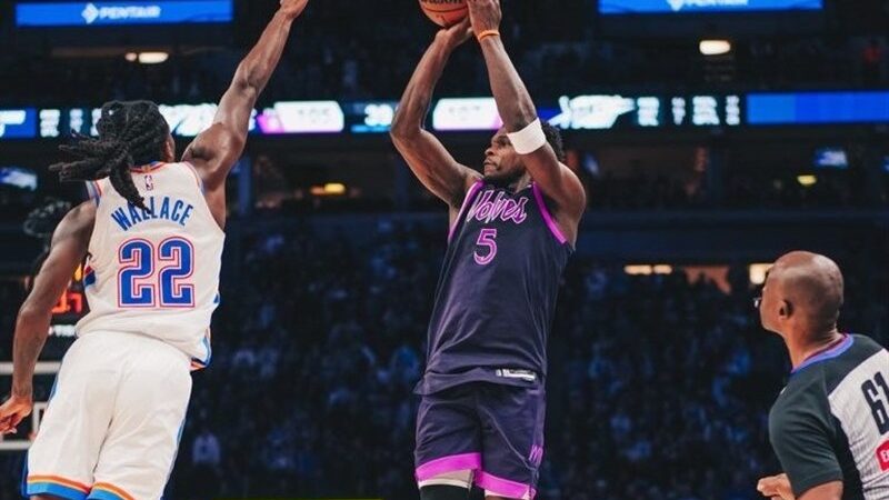 شکست سنگین تاندر در مینیاپولیس؛ آنتونی ادواردز قهرمان لحظه‌های حساس شد