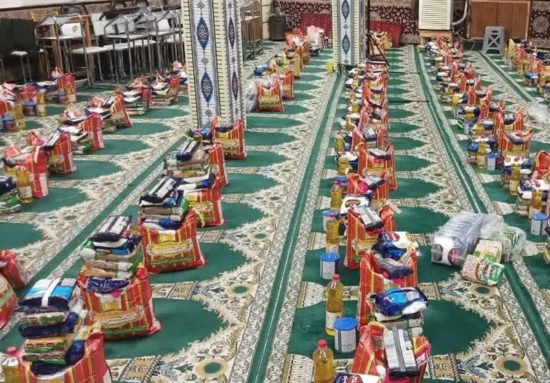 1700 بسته کمک معیشتی یلدایی کمیته امداد اسلام‌شهر به دست نیازمندان رسید!