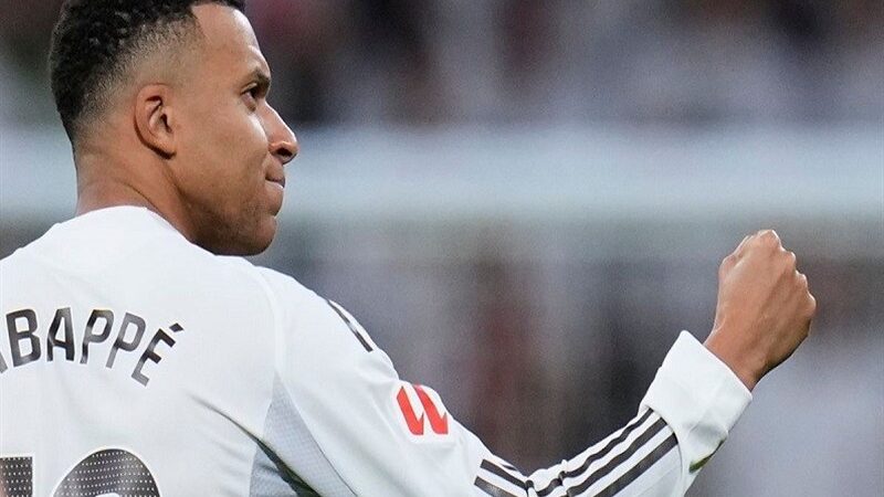 امباپه با شکستن رکورد رونالدو: چرا کریستیانو برای من الگو و مرجع فوتبال است؟