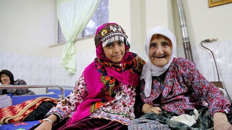 یلدای مادربزرگ؛ شبی که خاطره‌ها را زنده کرد و قلب‌ها را لرزاند