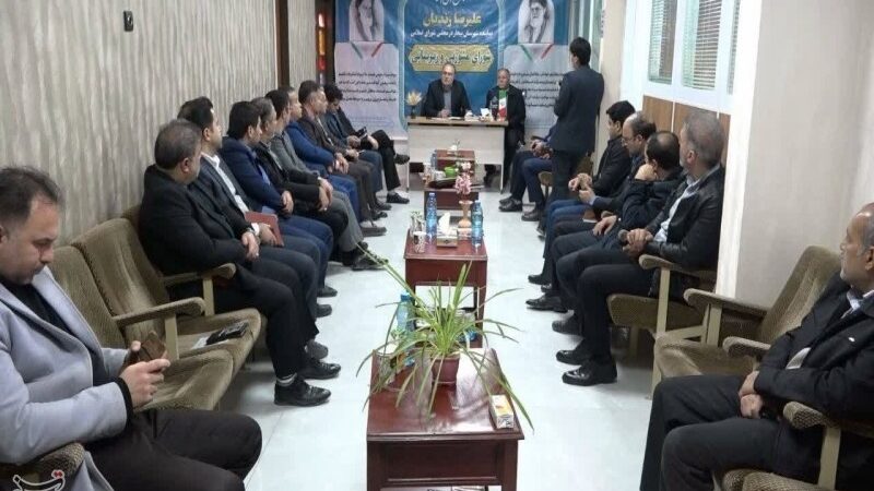 نماینده بیجار: بانک‌ها حق بنگاه‌داری ندارند و تضامین بانکی قانونی نیست!