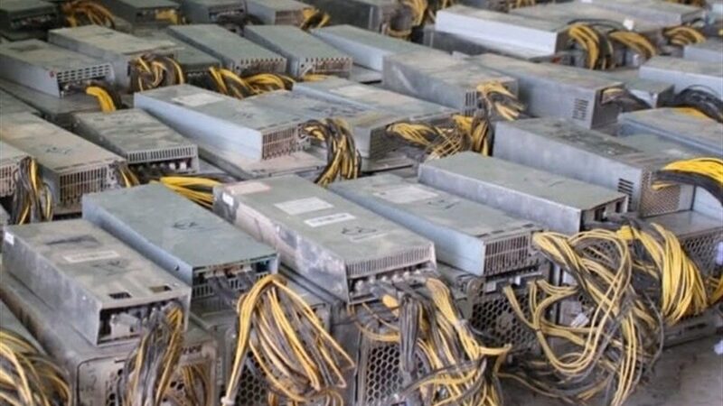 کشف حیرت‌انگیز ماینرهای 134 میلیاردی و عتیقه‌جات قاچاق در 2 عملیات ویژه