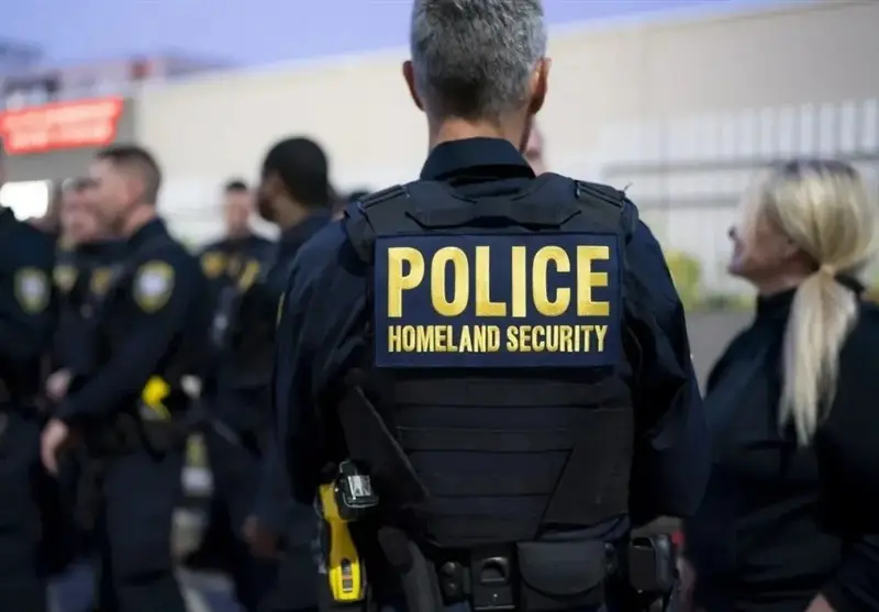 چرا بازداشت سه افغان در آمریکا به جنجال سیاسی تبدیل شد؟ راز فهرست ۱۸ هزار مظنون تروریسم چیست؟