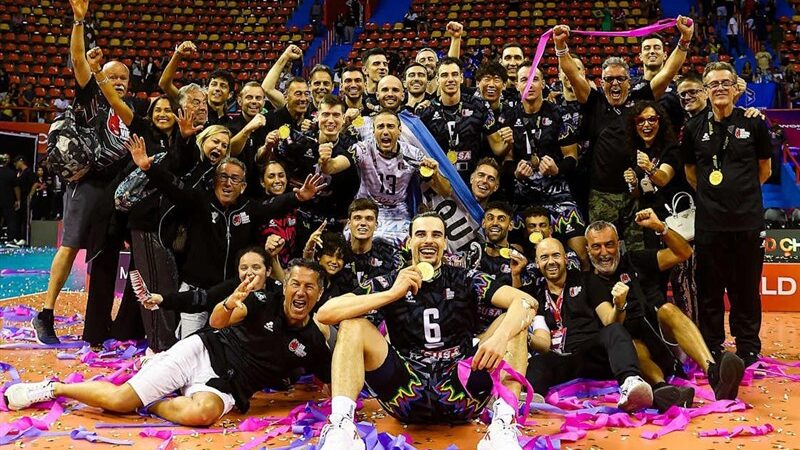 پروجا در شب وداع با «لورنزتی» بدون شکست قهرمان جهان شد!