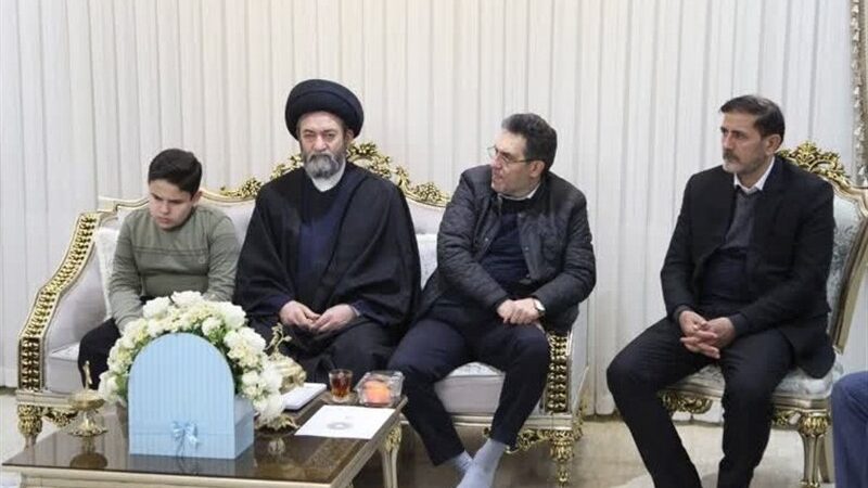 تجلیل ویژه از نابغه روشندل قرآنی اردبیل که در اندونزی درخشید!