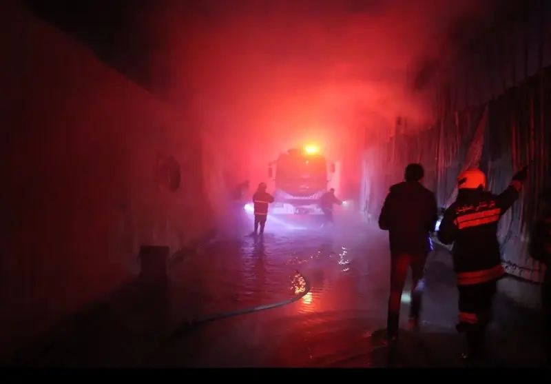 آتش‌سوزی سنگین در کارگاه نمدسازی اصفهان؛ مهار حریق در ساعات اولیه بامداد!