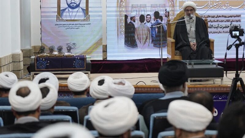 امام‌جمعه بوشهر: راز تاثیر عمیق روحانیت در جامعه نورانیت و صداقت است