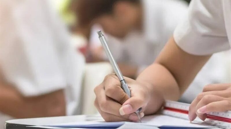 آیا می‌دانید چگونه با منابع طلایی آزمون لیسانس به پزشکی، راه خود را هموار کنید؟