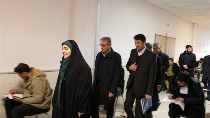 رقابت نفس‌گیر 6200 داوطلب نظام مهندسی در اردبیل؛ حضور پررنگ زنان مهندس حیرت‌انگیز شد!