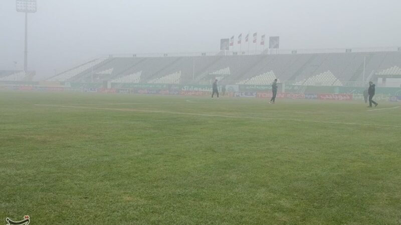 مه غلیظ در اراک بازی ملوان را متوقف کرد؛ اسکان اضطراری در شرایط بحرانی!
