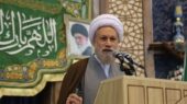 امام جمعه شیراز هشدار داد: دشمنان با مشکلات اقتصادی مردم ایران چگونه خوشحال می‌شوند؟