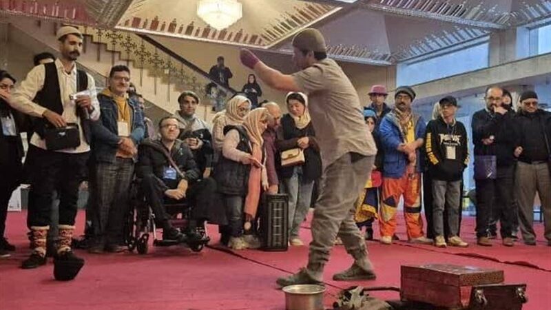 در دل جشنواره تئاتر «کاسپین»؛ از «تمنای آب» تا طبع بی‌نظیر «لطیف» چه رازهایی فاش شد؟