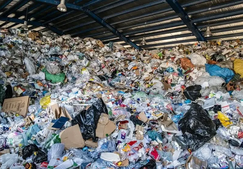 شگفتی در مشهد؛ روزانه بیش از 34 تن ضایعات پلاستیکی جمع‌آوری می‌شود!