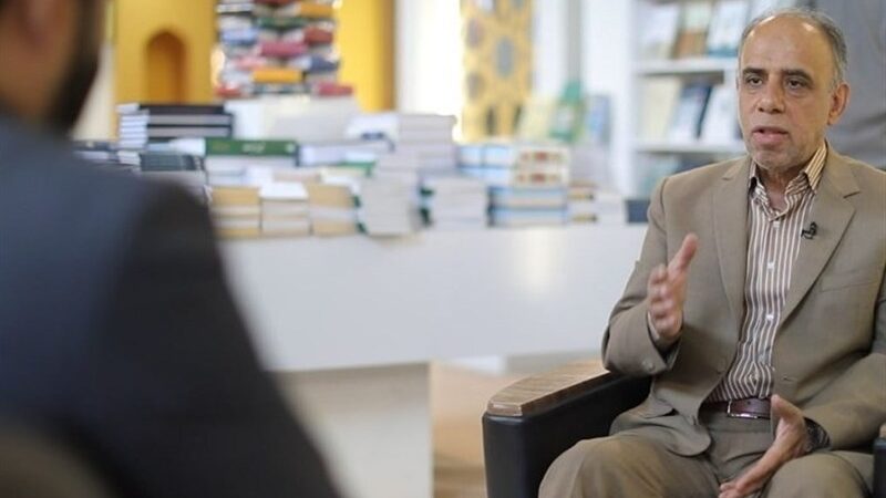 محمد میرکیانی مجموعه ۱۰ جلدی «قصه‌های قرآنی و انبیا» را برای نوجوانان می‌نویسد!