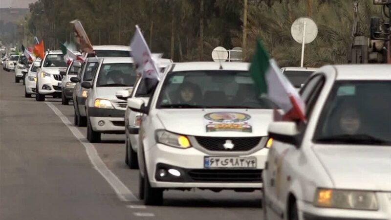 ورود پرشور کاروان مردمی «قهرمان من» به بافق؛ هم‌نوا با یاد سردار سلیمانی