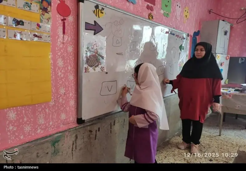 معلم نمونه کشوری چگونه درس مطالعات اجتماعی را از حالت حفظ‌محور رها کرد؟