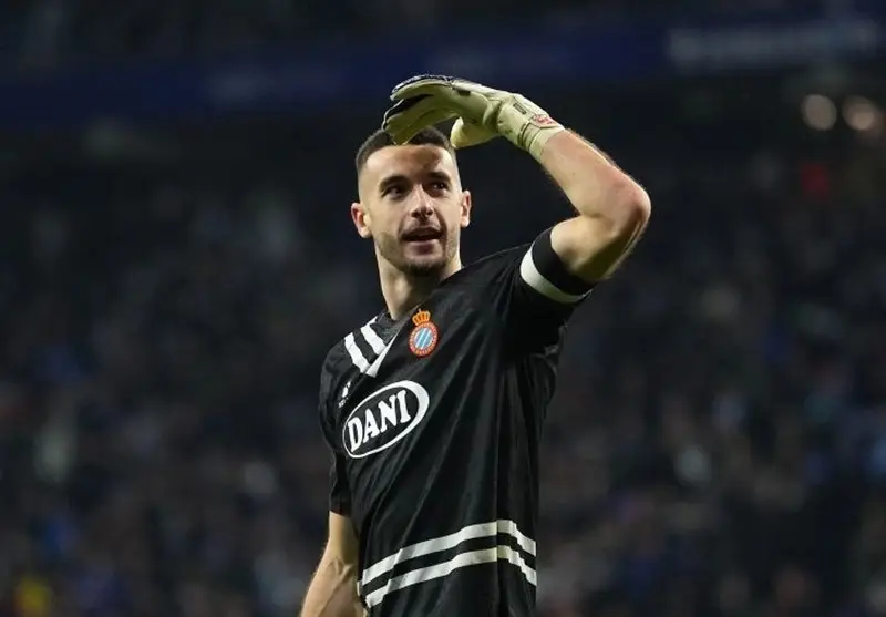 اسپانیول در کمین دروازه‌بان جنجالی بارسلونا؛ نقشه‌ای ویژه برای نبرد دربی کاتالونیا!