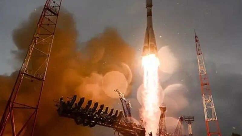 ببینید/واکنش عصبی تحلیلگر ورزشی اسرائیل اینترنشنال به پرتاب ماهواره!