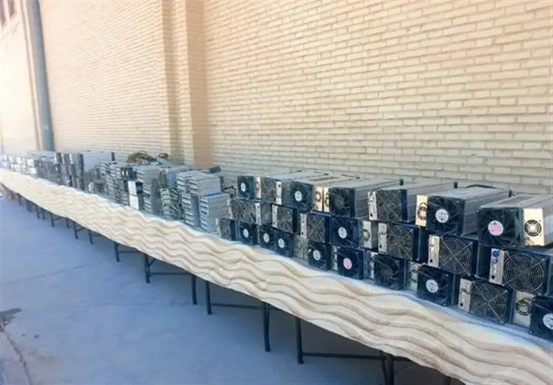 کشف 172 دستگاه ماینر غیرمجاز در 4کارگاه شهر یزد