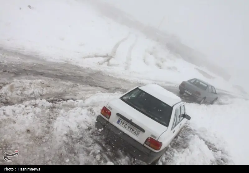 مسدودیت «دندی» و «زنجان-بیجار»/ تردد کوهستانی فقط با زنجیر چرخ