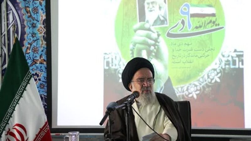آیت‌الله خاتمی: تاریخ ، شجاعت سپاه در ضربات سنگین به دشمن صهیونیستی را خواهد نوشت
