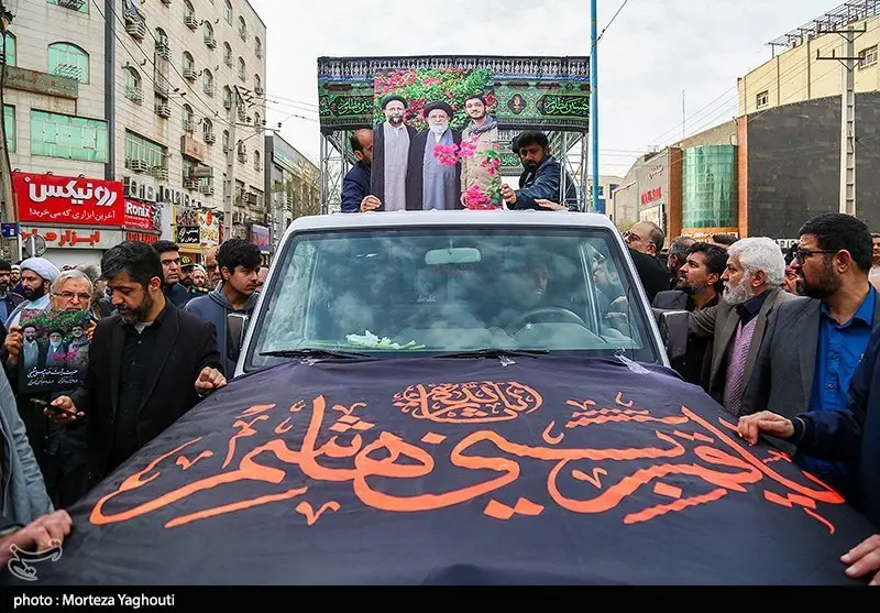 روایتی از مشایعت آیت‌الله شفیعی در روز بصیرت تا خانه ابدیت - وب‌گردی