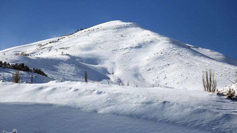 «برف» سقز را زمین‌گیر کرد