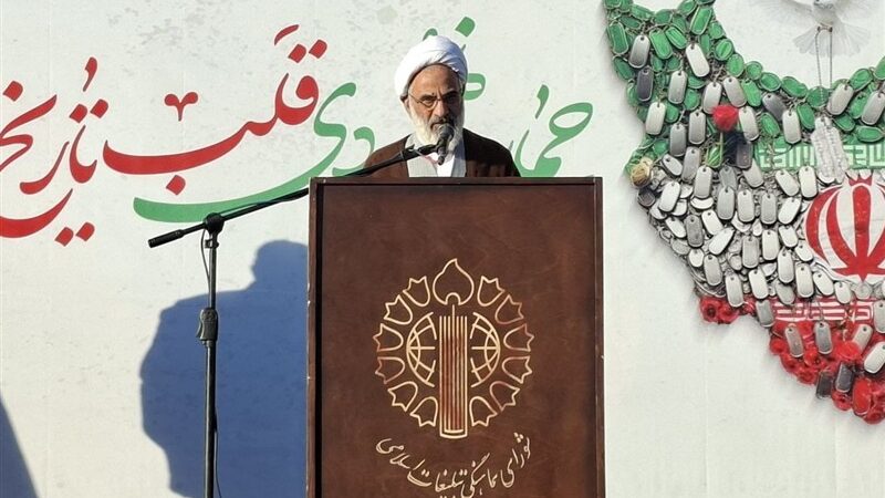 حاجی‌صادقی: مسئولان باید خدمتگزار صادق مردم باشند