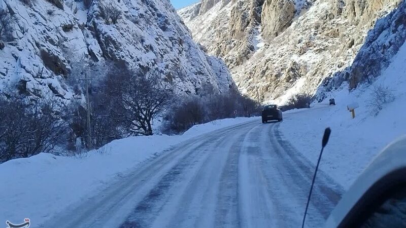 محورهای اصلی کردستان بازگشایی شد/راه 270روستا همچنان مسدود است!