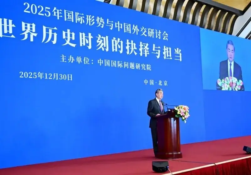 تأکید چین بر تثبیت روابط با آمریکا و تقویت روابط با روسیه