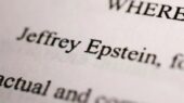5 میلیون صفحه از پرونده‌های اپستین بررسی می‌شود