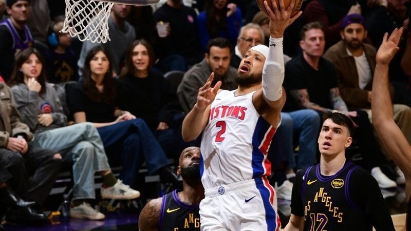 لیگ NBA| شکست سنگین ساکرامنتو مقابل کلیپرز/ پیستونز بر لیکرز غلبه کرد