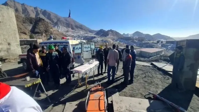 ریزش معدن بافق؛ 24 کارگر ‌محبوس شدند