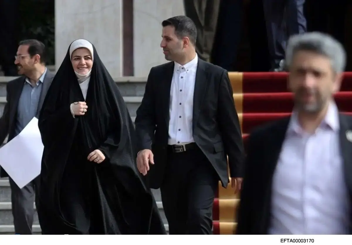 کیهان جنجال‌ساز شد: چرا دختر و داماد پزشکیان در نهاد ریاست جمهوری استخدام شدند؟