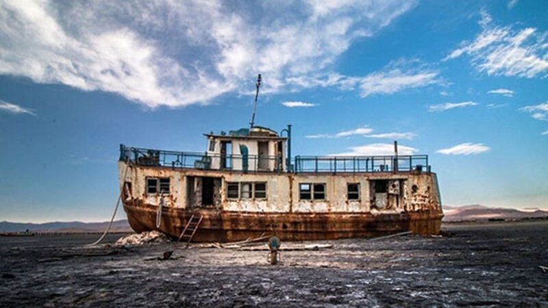 مرگ خاموش هتل پنج‌ستاره بندر شرفخانه؛ از شکوه دریاچه ارومیه تا خاک‌گرفتگی و سکوت تلخ