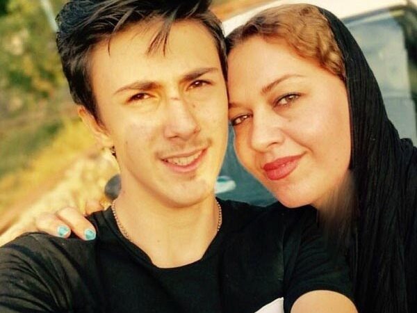 گیتی قاسمی پس از طلاق: شب‌ها در نمازخانه فرودگاه می‌خوابیدم تا پسرم را ببینم!