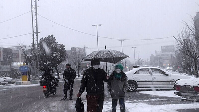 برف سنگین بانه، پایتخت لوازم خانگی ایران را سفیدپوش کرد!