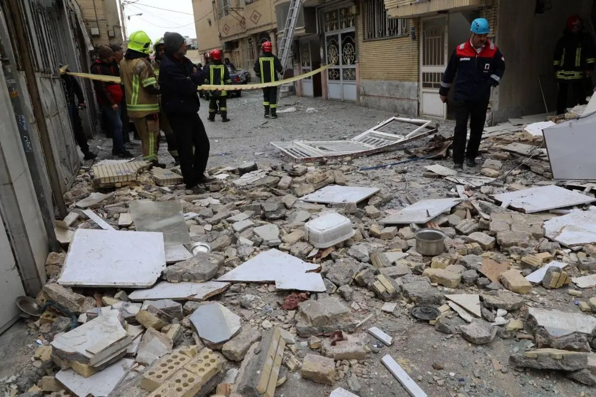 انفجار مهیب در بوکان جان پدر و مادر را گرفت؛ ۲ کودک در آستانه مرگ!