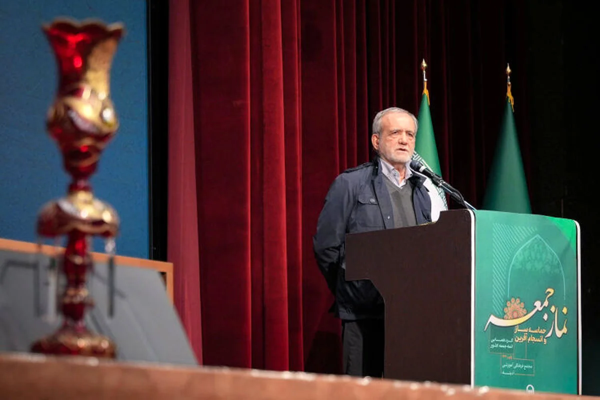 کیهان با تیزبینی، پزشکیان را در میدان سیاست به چالش کشید!