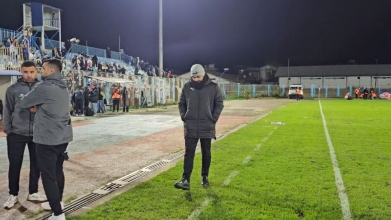 مازیار زارع پس از شکست تحقیرآمیز مقابل فجر سپاسی؛ واکنش تند و تشویق هواداران ملوان!