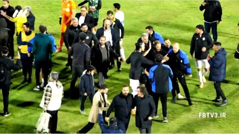 حواشی داغ و جنجالی پایان بازی خیبر و استقلال که همه را شوکه کرد!