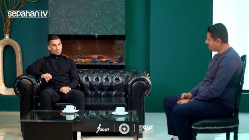 احسان حاج صفی از آریا یوسفی رونمایی کرد؛ بهترین دفاع راست ایران به روایت ستاره فوتبال!